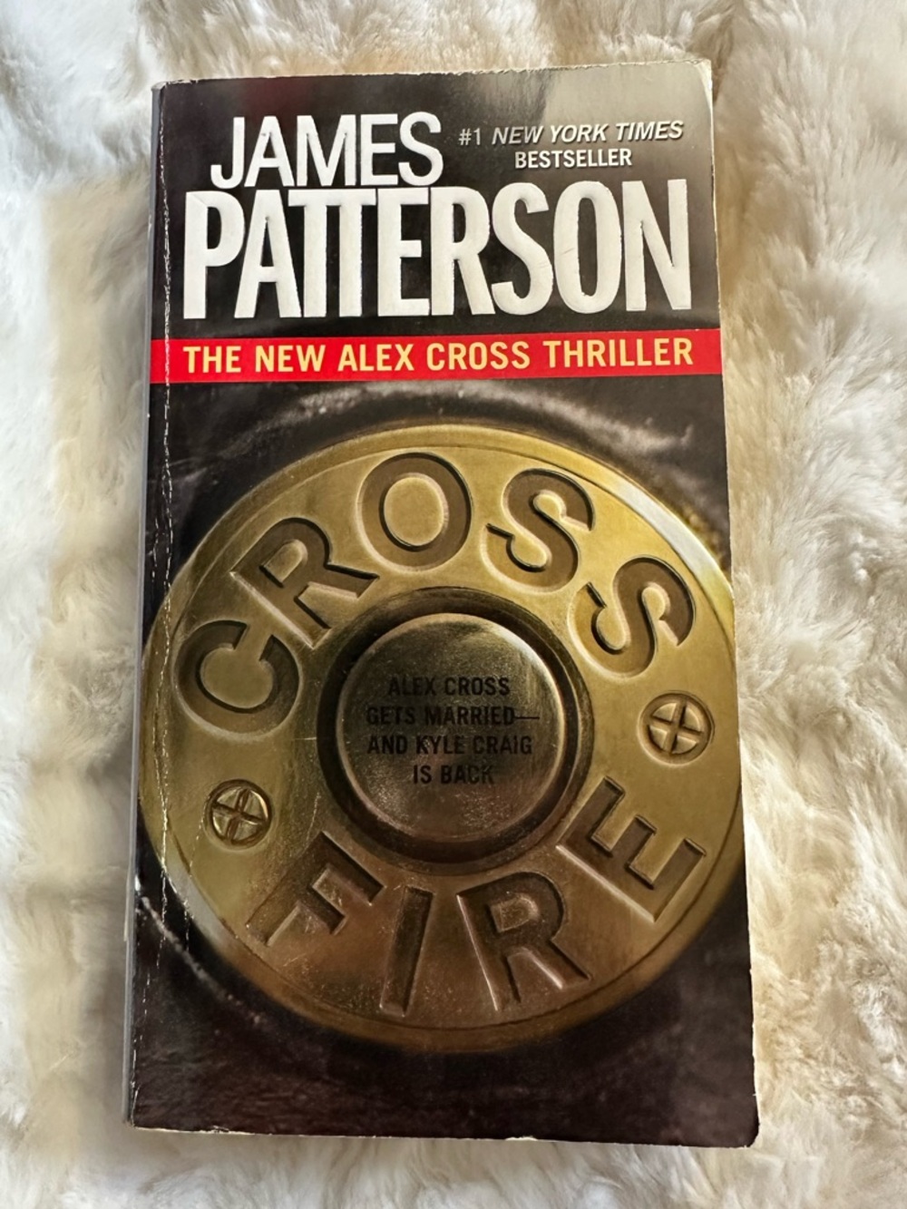 James Patterson "Cross Fire" Paperback - Black & Gold Cover